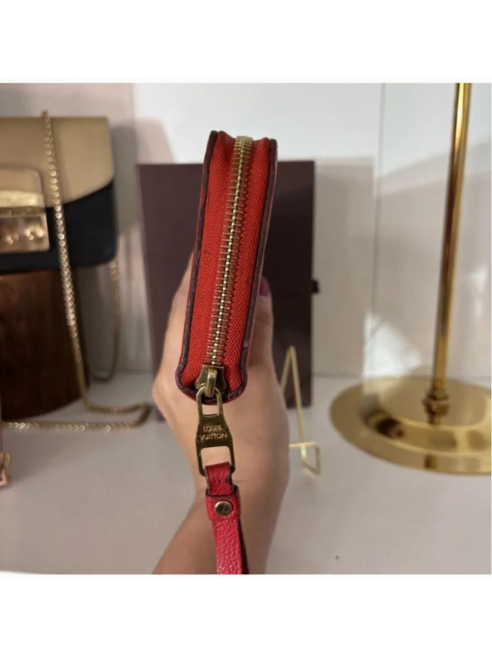 Louis Vuitton Zippy Wallet in Monogram Empreinte Leather, Red Color - Picture 8 of 8